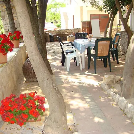 Pag 13060c Pag Town